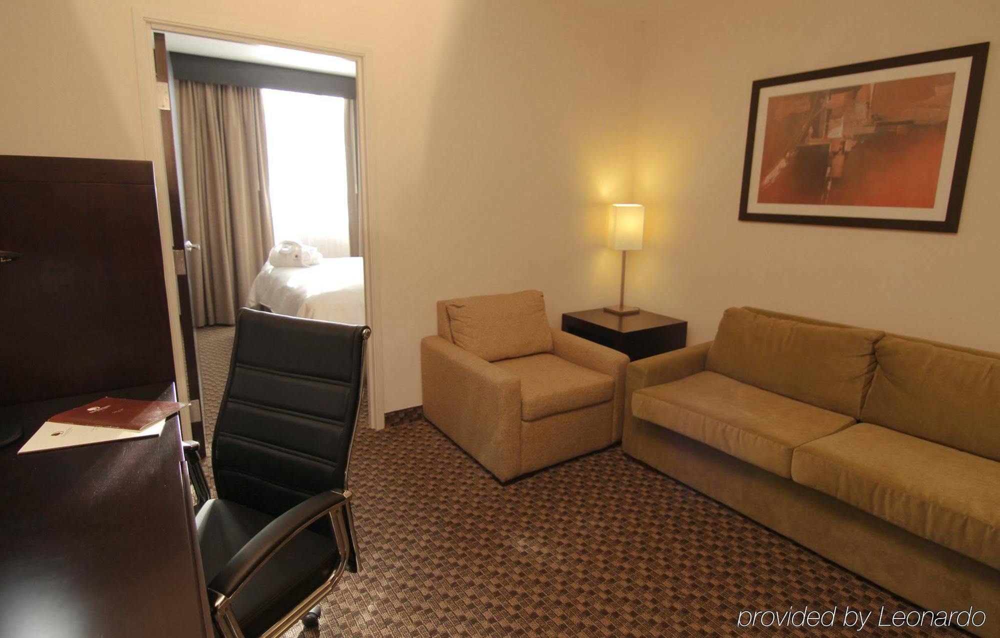 Doubletree By Hilton Queretaro Hotel Eksteriør billede